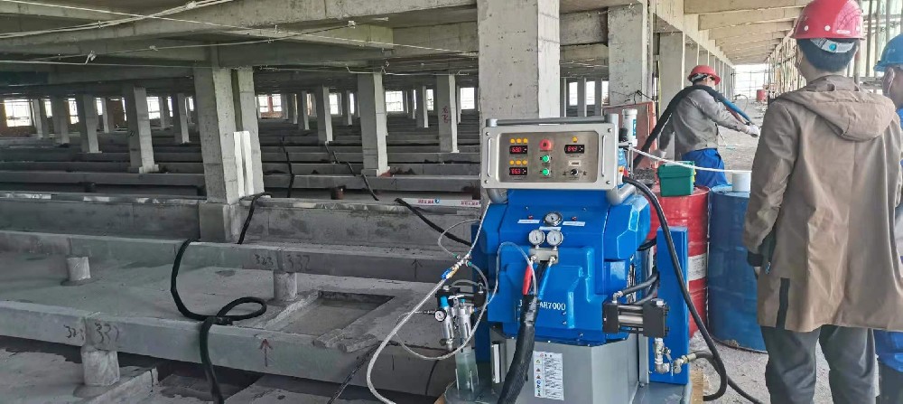 AH7000聚脲專用設(shè)備