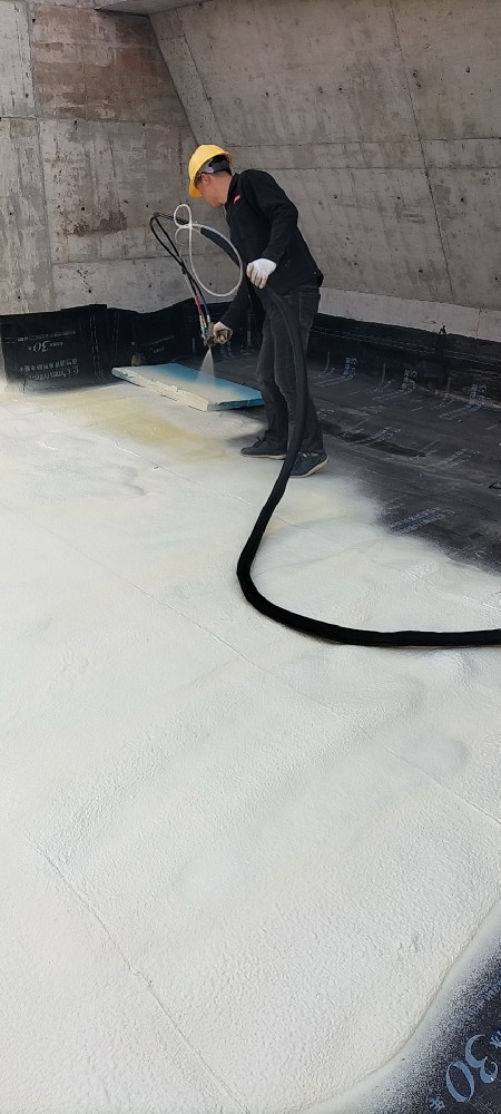 聚氨酯發(fā)泡為什么可以起到保溫效果？它的保溫效果怎么樣？